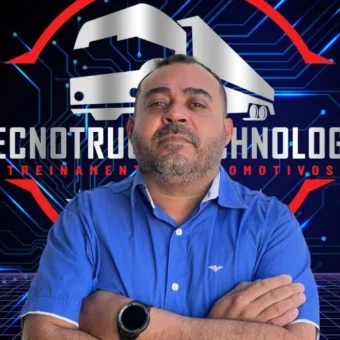 Instrutor Arla Daniel Oliveira
